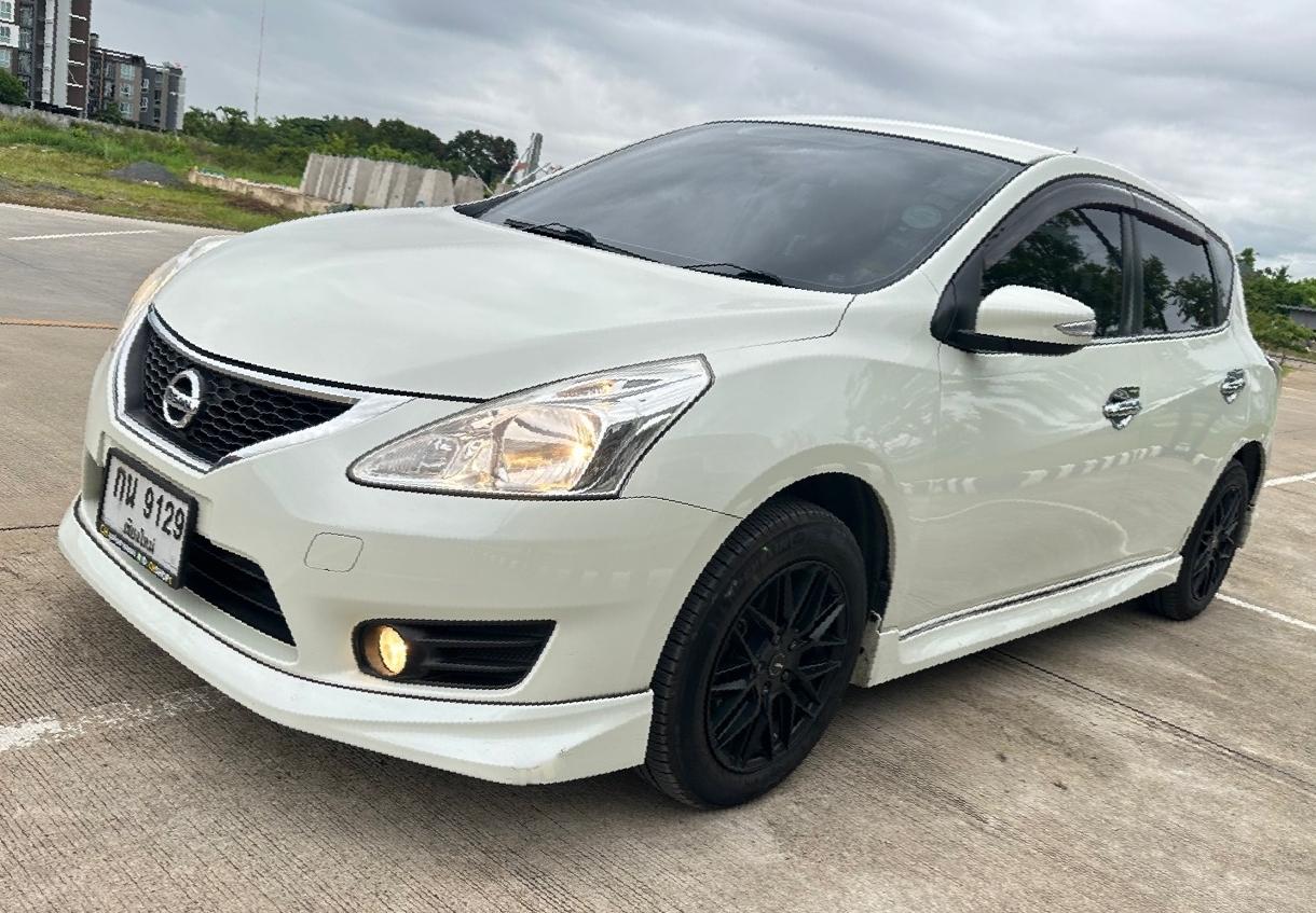 NISSAN PUISAR 1.6 SV XTRONIC CVT WD 1.6i  A/T ปี 2013/2557