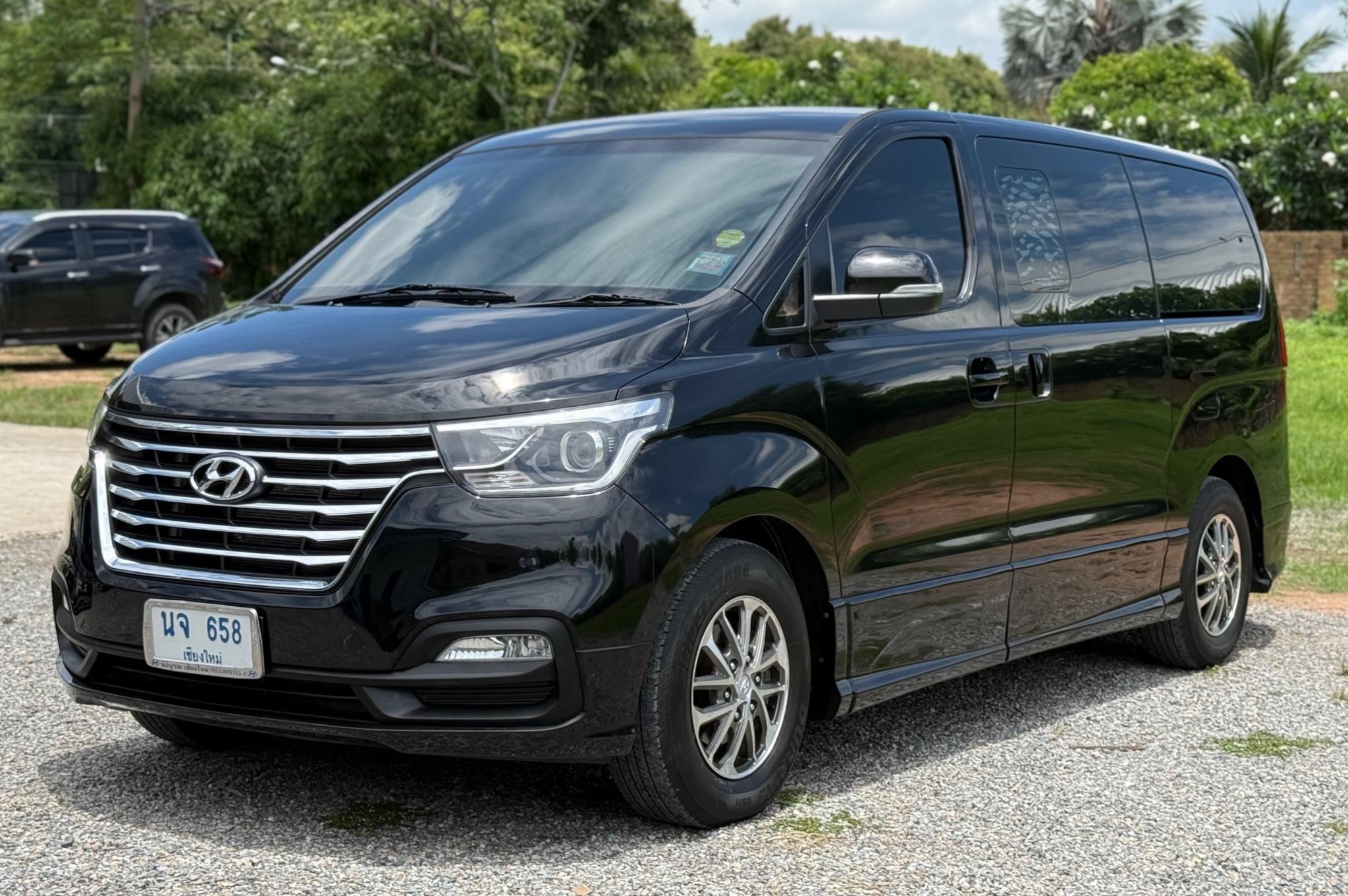 Hyundai H-1 Elite (MNC)ปี 2563 เครื่อง 2500 cc ดีเซล Turbo